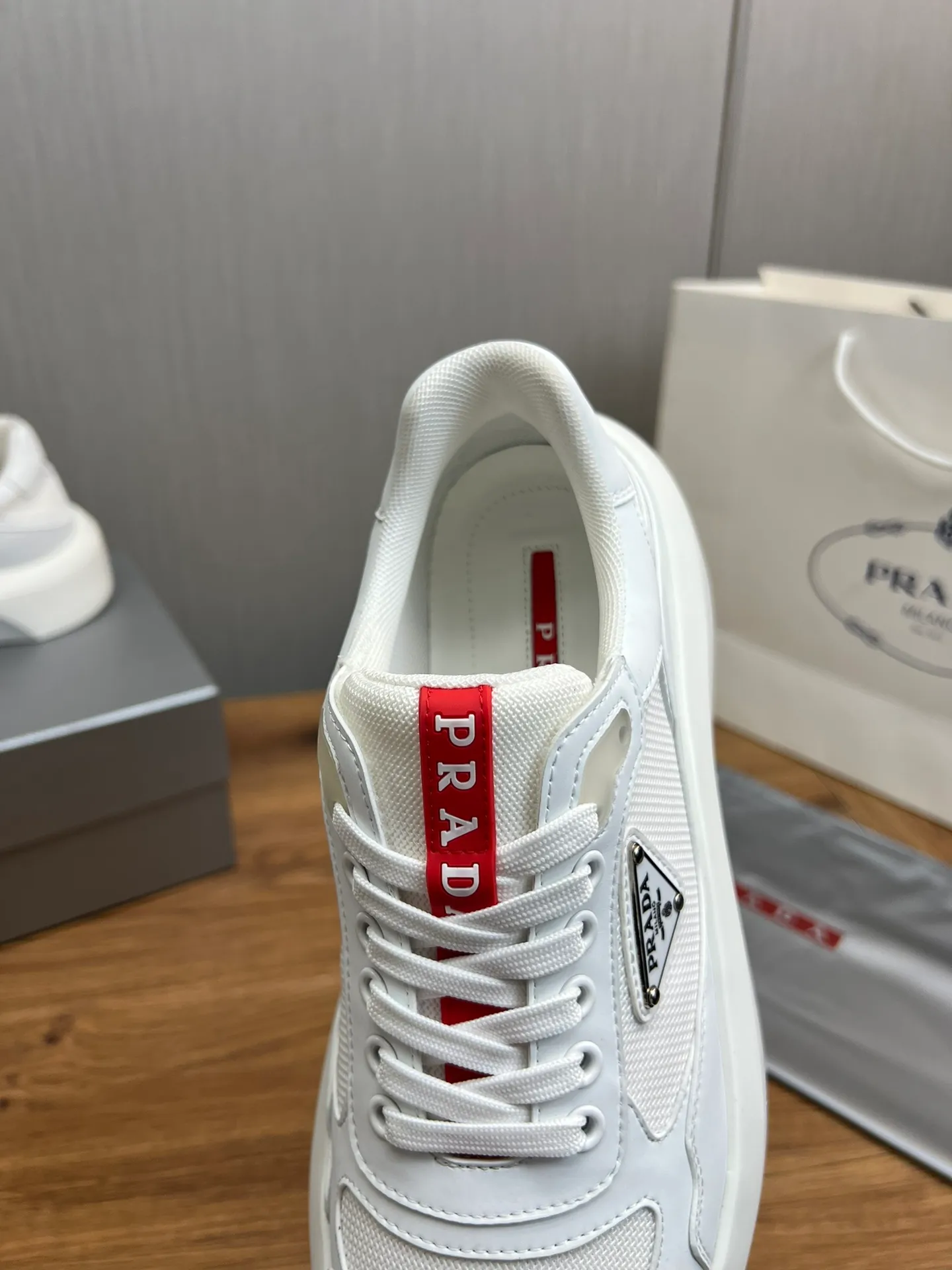 Men's shoes 💰620💰 [PRADA] Men's shoes are popular in the counter, official website is synchronized, high-quality shipments ✔️Original cowhide stitching mesh + cowhide lining, 1🆚1 replica, original original bottom, 38-45 (45 customized, non-refundable)
